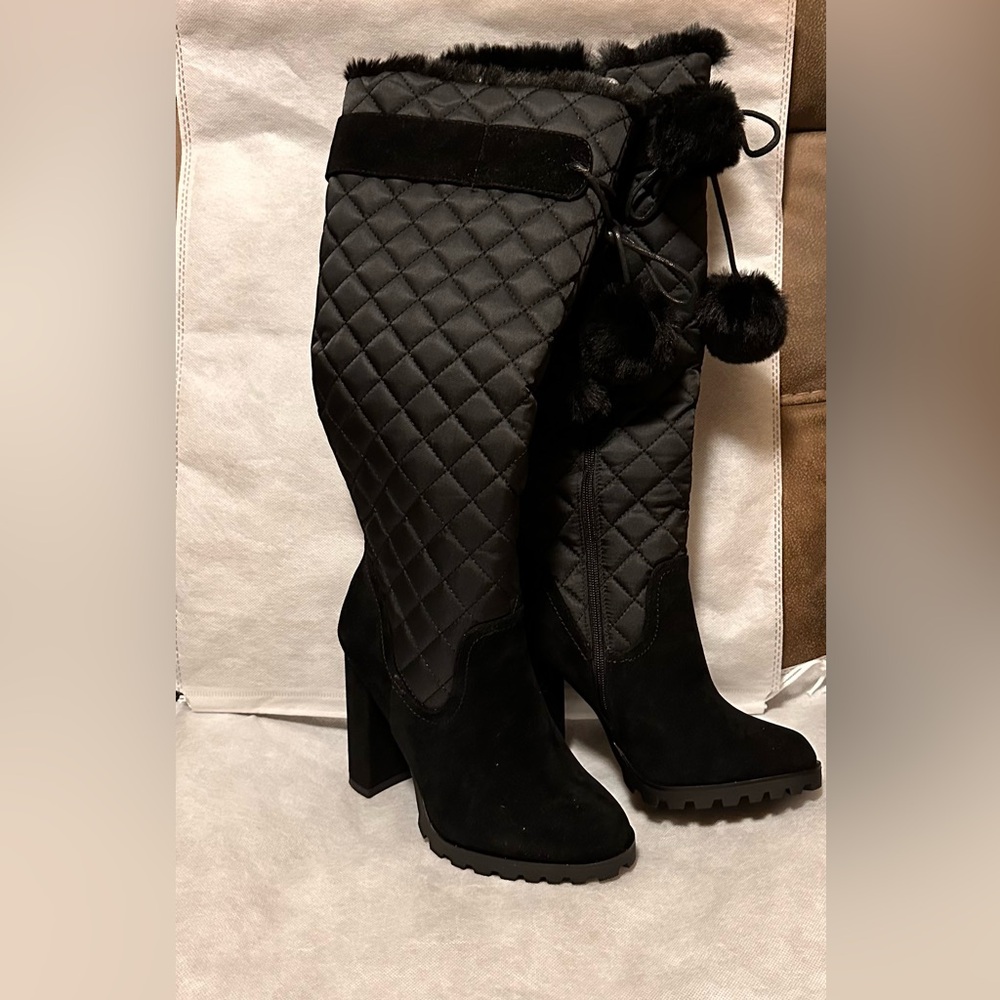 Elegant Black Quilted Heeled Boots